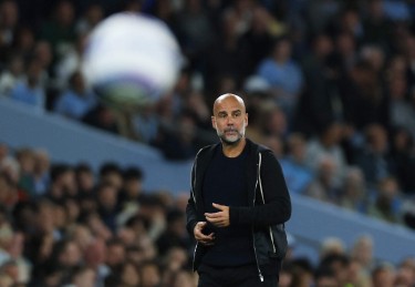 JN江南体育-德甲联赛前五名球队实力及未来竞争态势分析