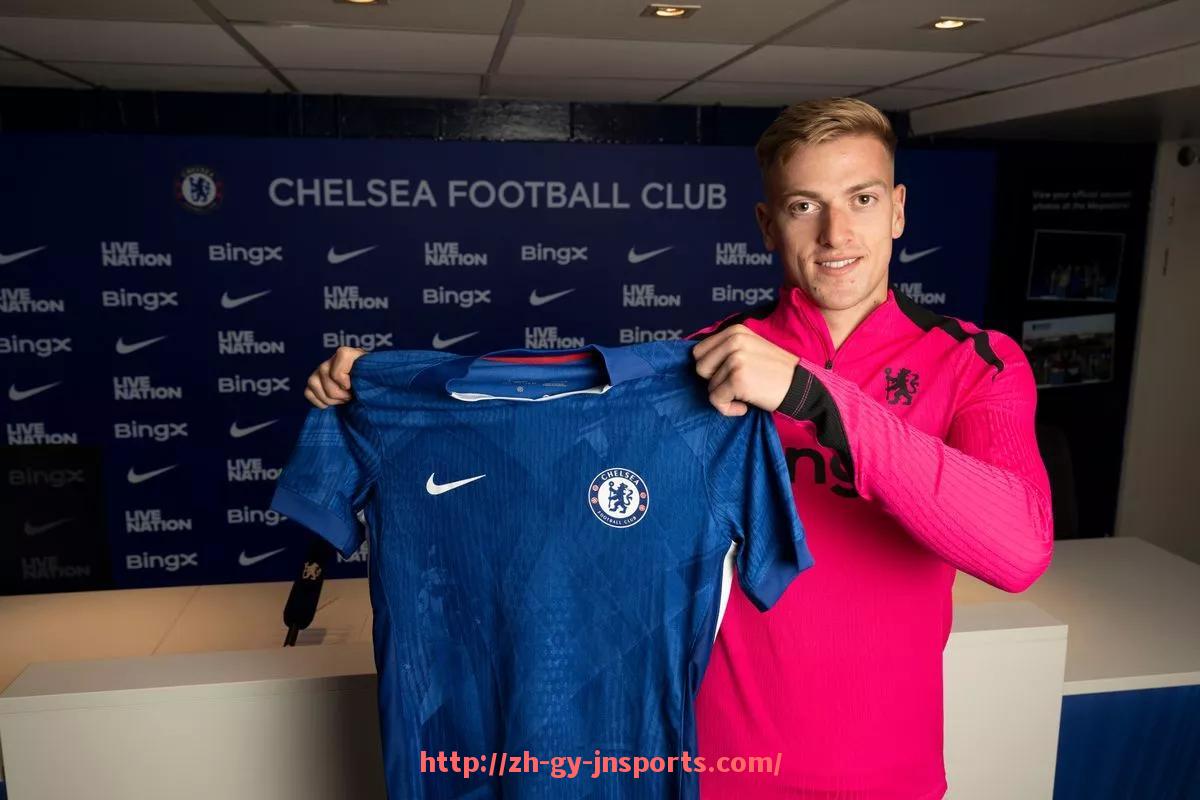 JN江南体育-伯明翰是否有英超球队？城市足球历史探析